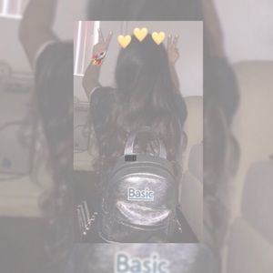 Meet your Posher, Elda